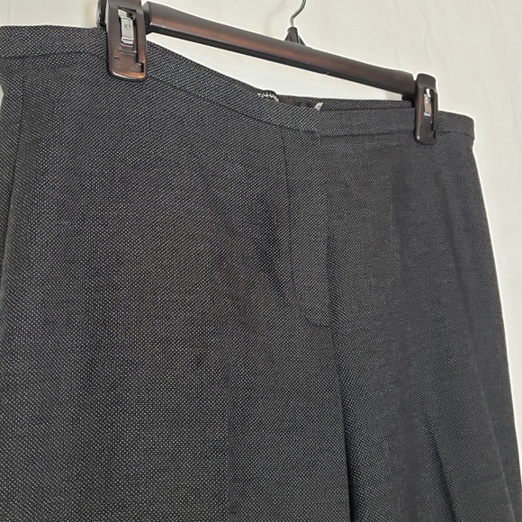 Tahari Charcoal Textured Trouser Size 10 - Picture 2 of 4